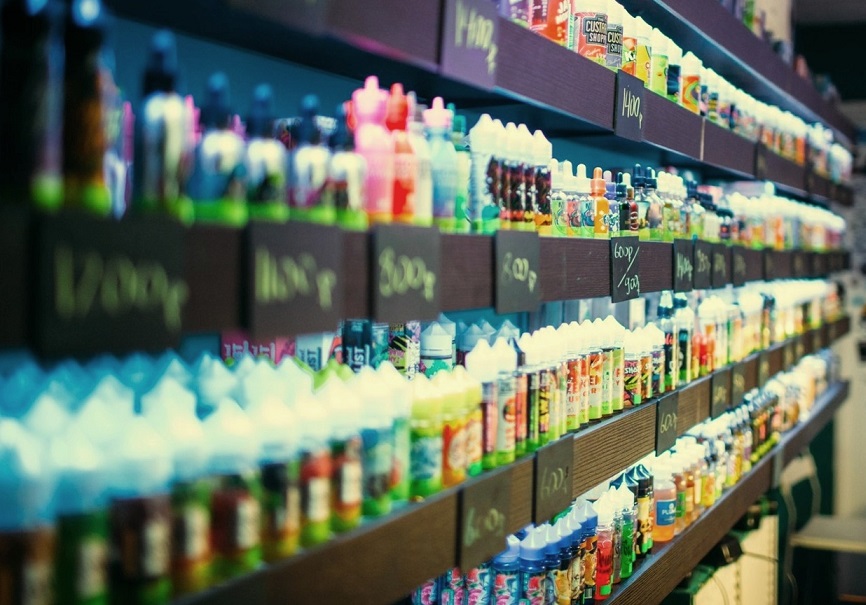 В третьем квартале 2025 года возбудили более 380 дел против продавцов никотинсодержащей продукции