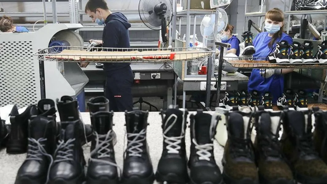 Межведомственная рабочая группа обсудила вопросы противодействия незаконному обороту продукции легкой промышленности на примере обувной продукции 